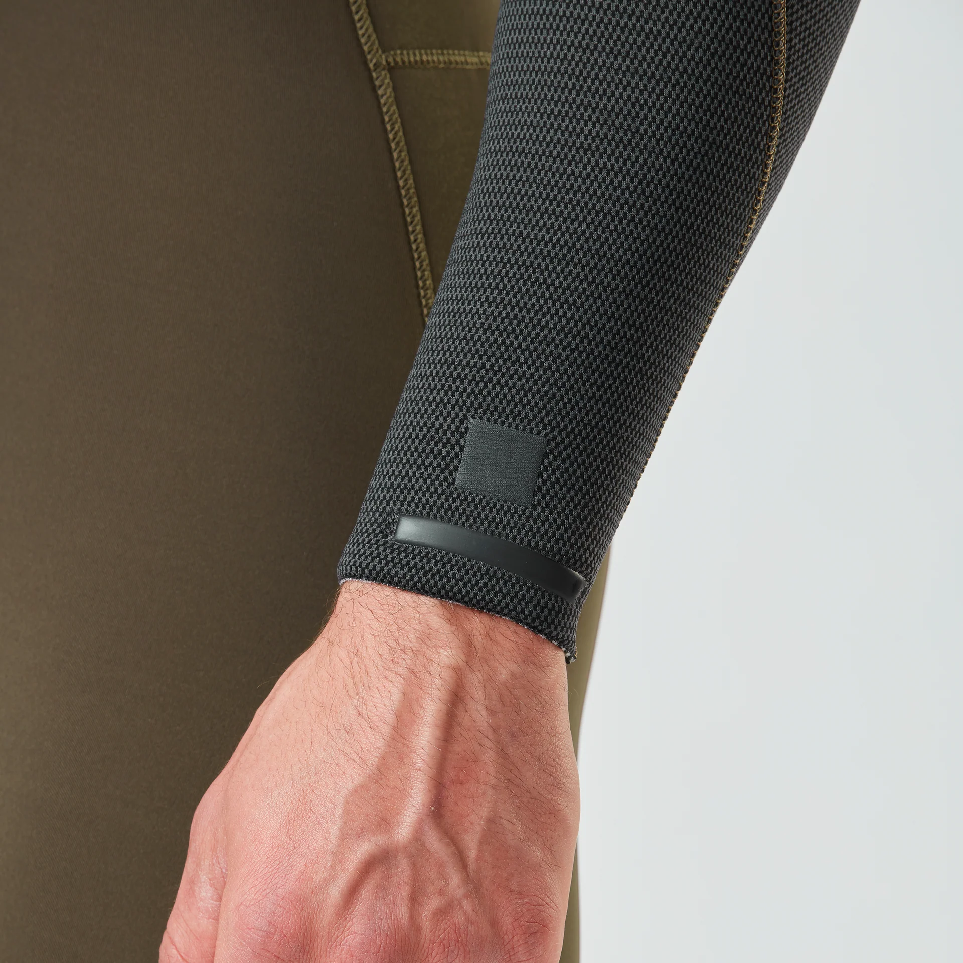 4/3mm Equation Flex Skin Front Chest Zip Fullsuit - Dark Army Green - Image 9