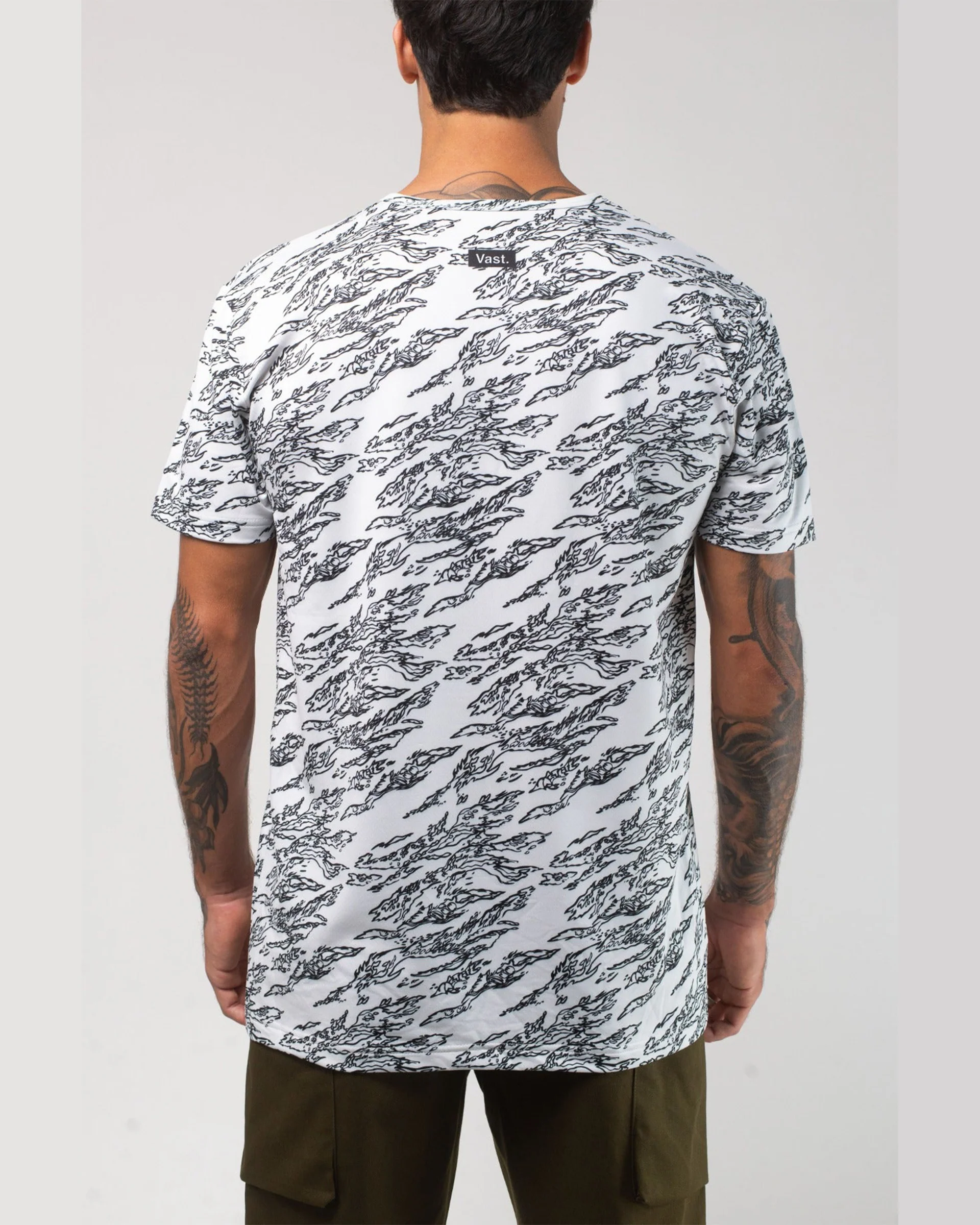 Aqua Terra Shadow Camo Tech Tee - White - Image 2