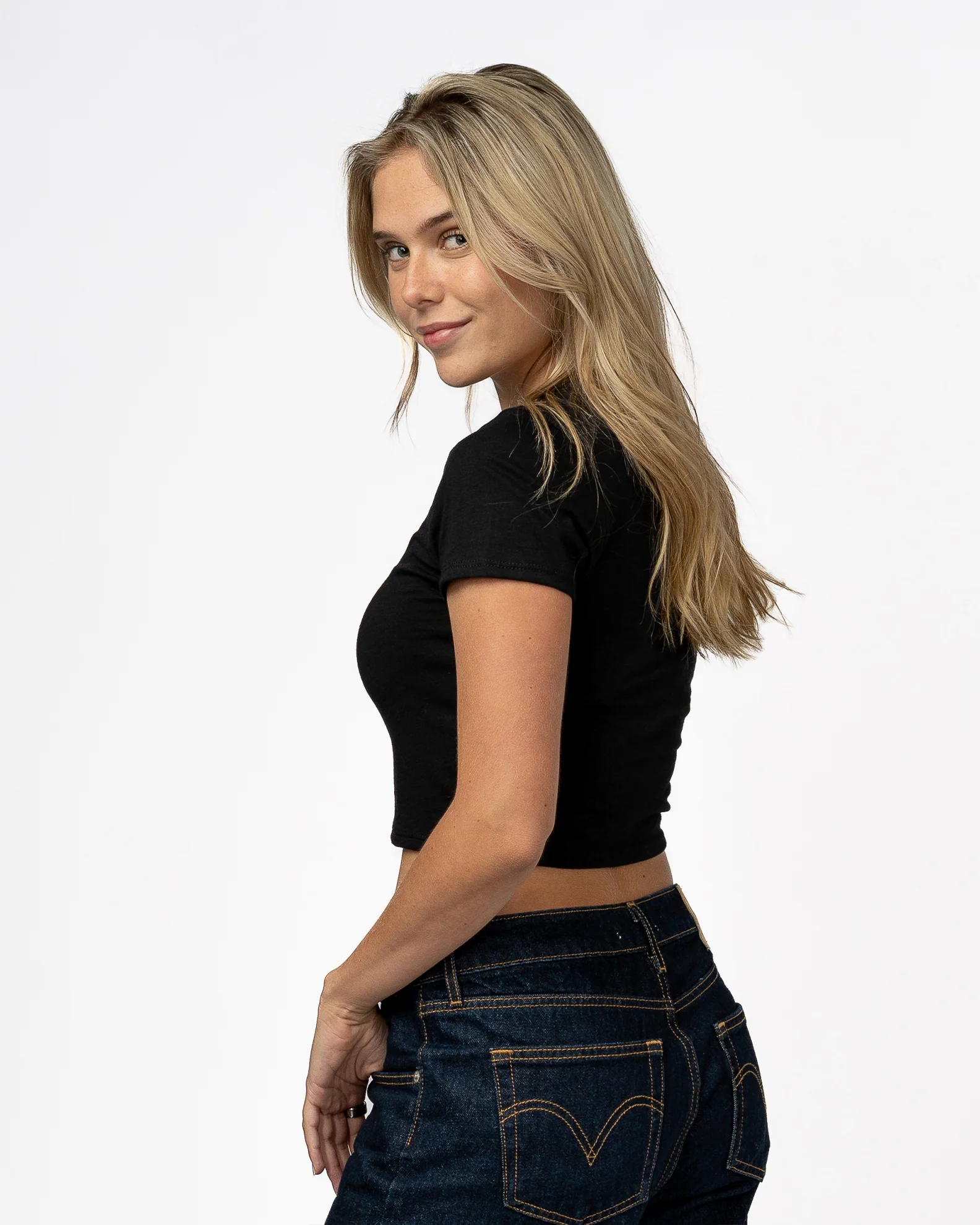 Aurelia Cropped S/S Tee - Black - Image 2