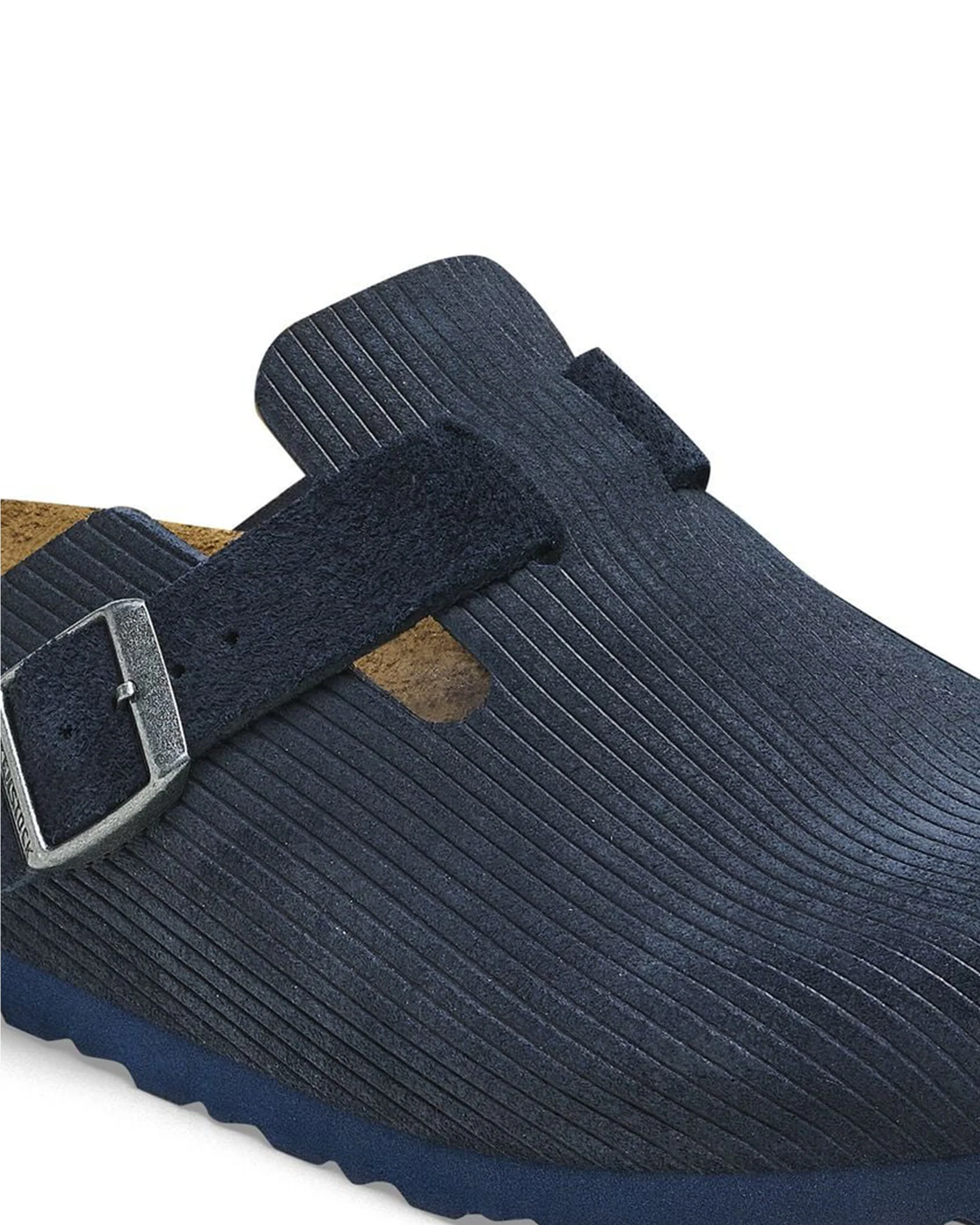Boston Suede Embossed - Image 6