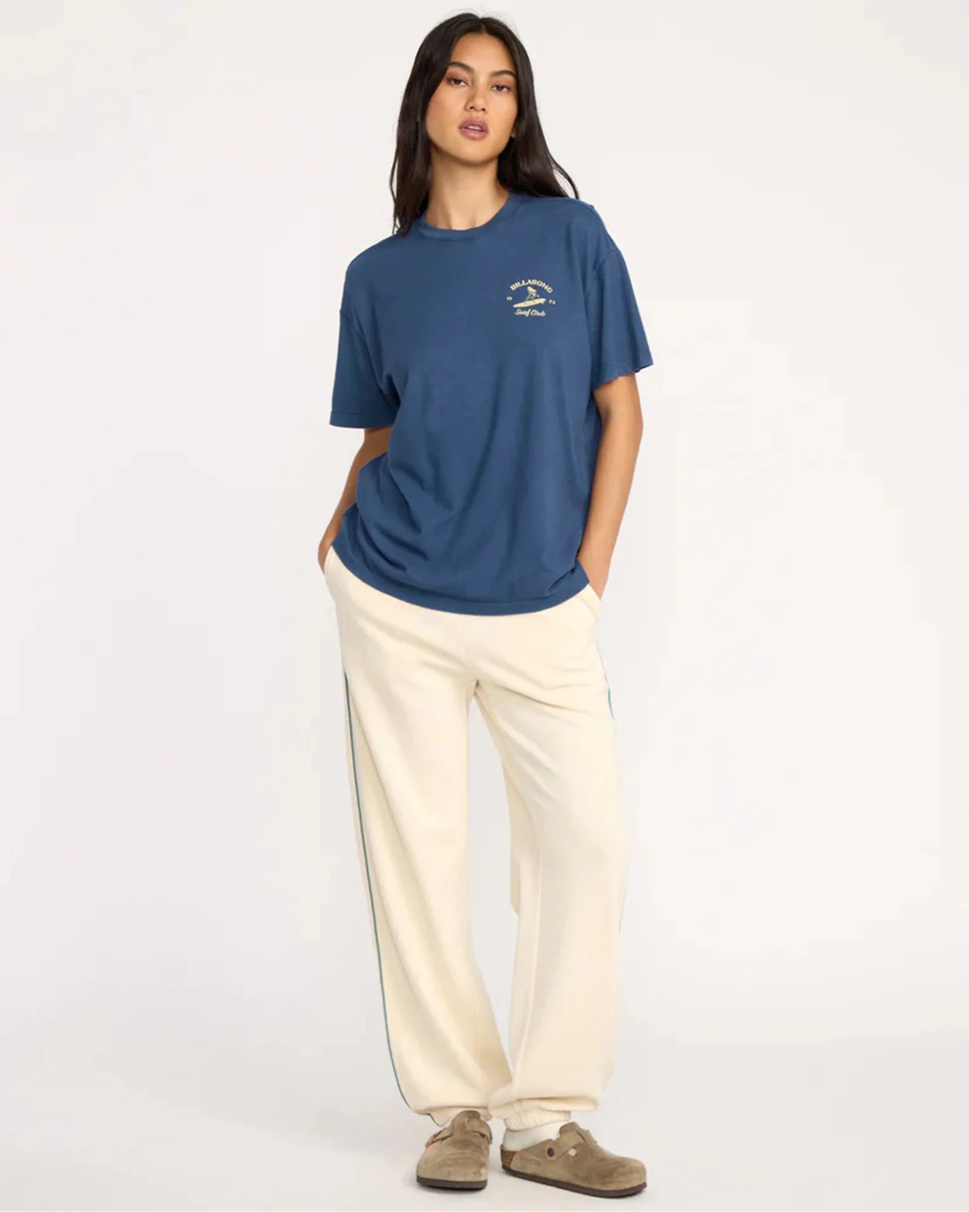 Catch Feelings S/S T-Shirt - Navy - Image 4