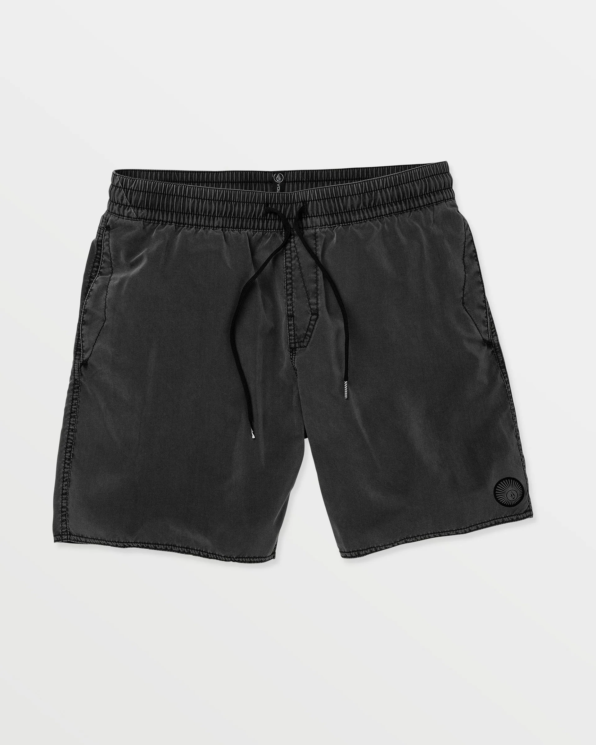 Center Trunks 17" - Black - Image 8