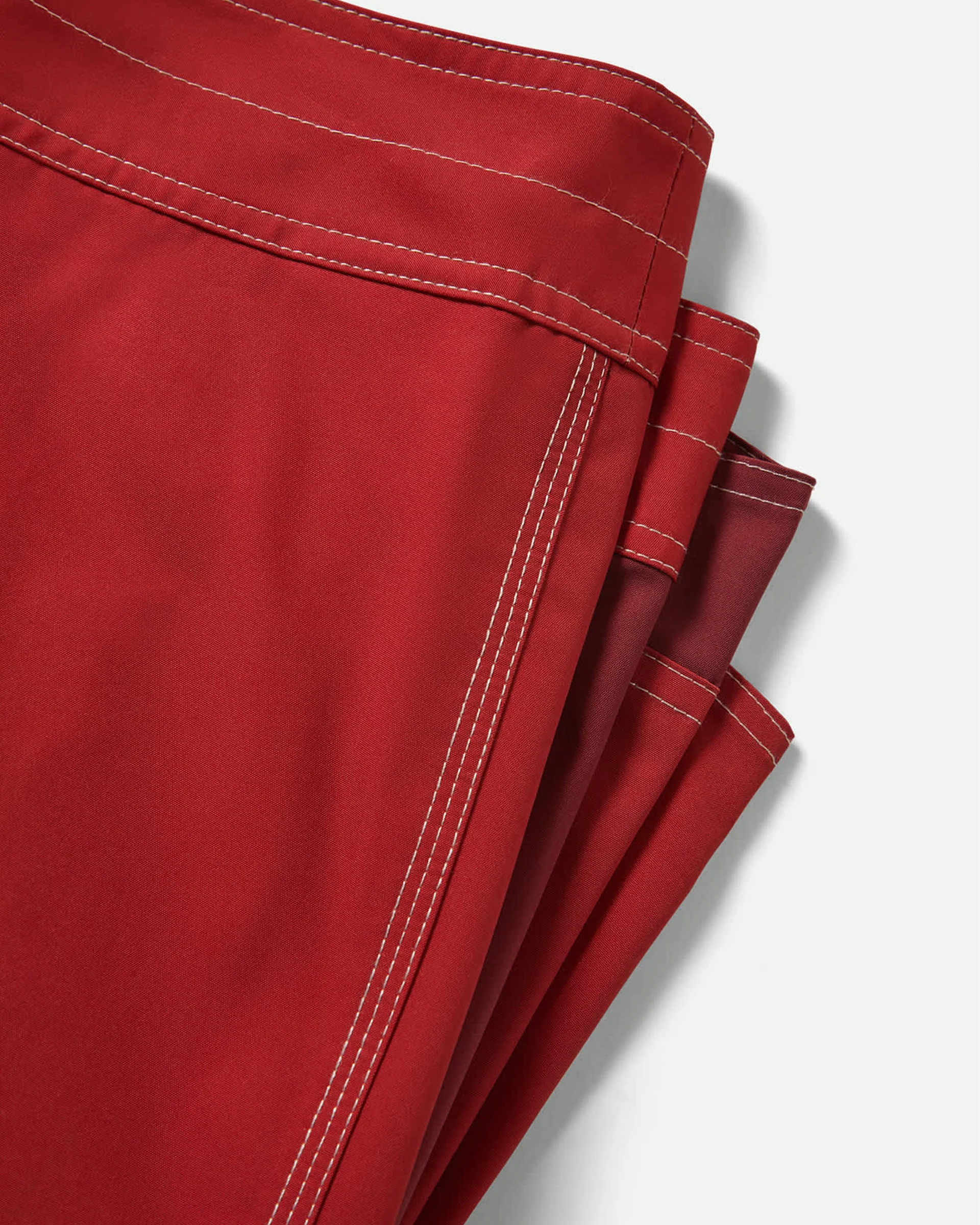 Classic 17" Trunk - Adrenaline Rush/Robust Red - Image 14