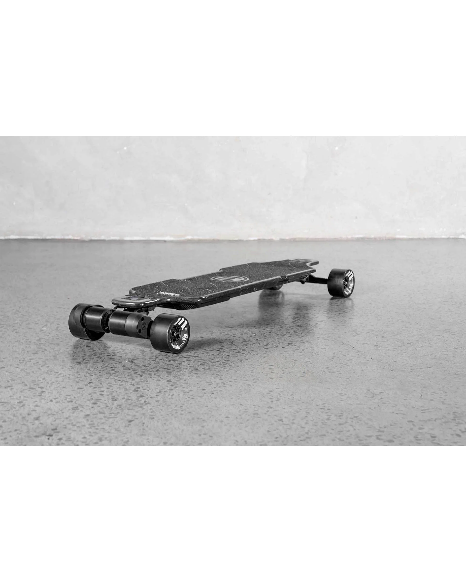 Diablo Carbon 2 in 1 Electric Skateboard - Image 10