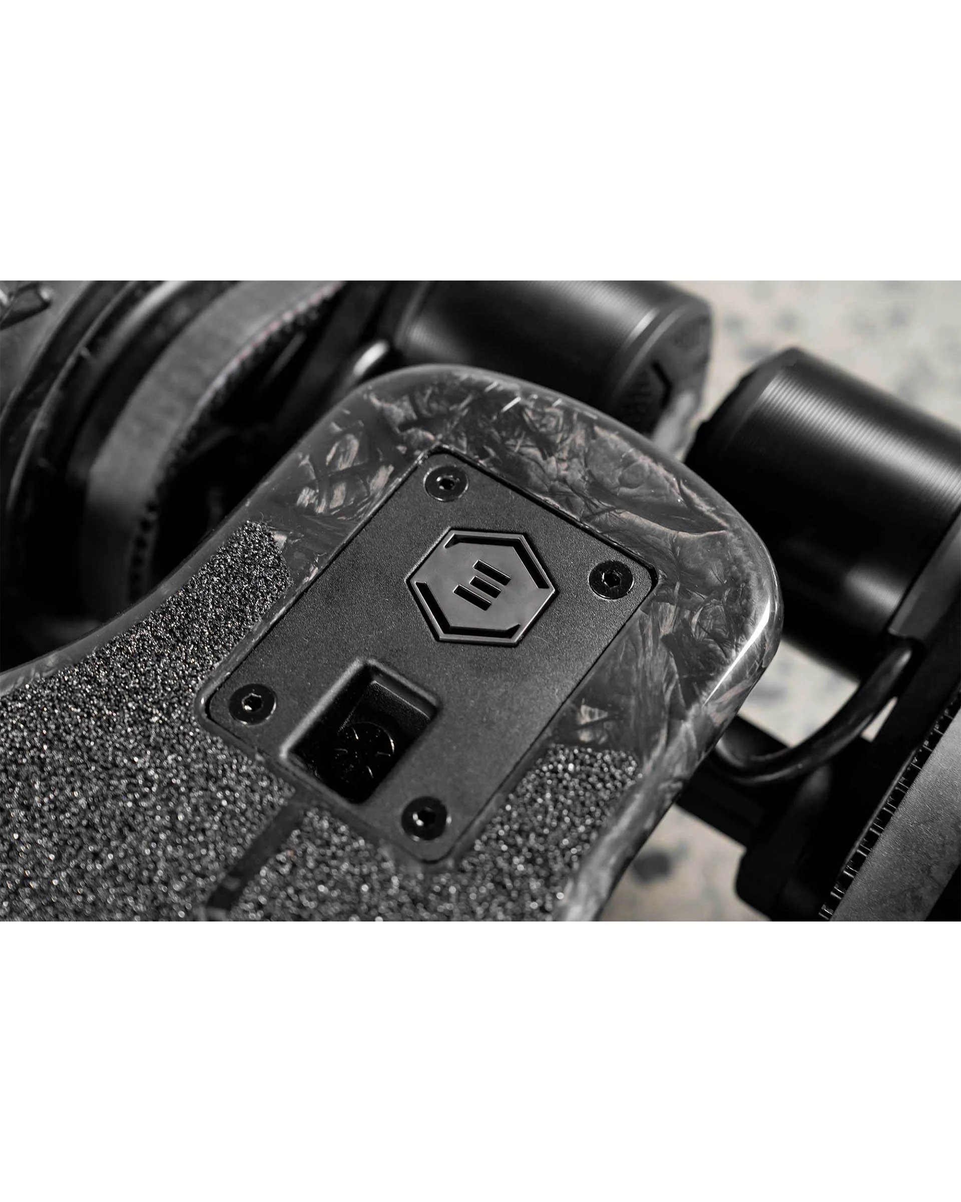 Diablo Carbon All Terrain Electric Skateboard - Image 10