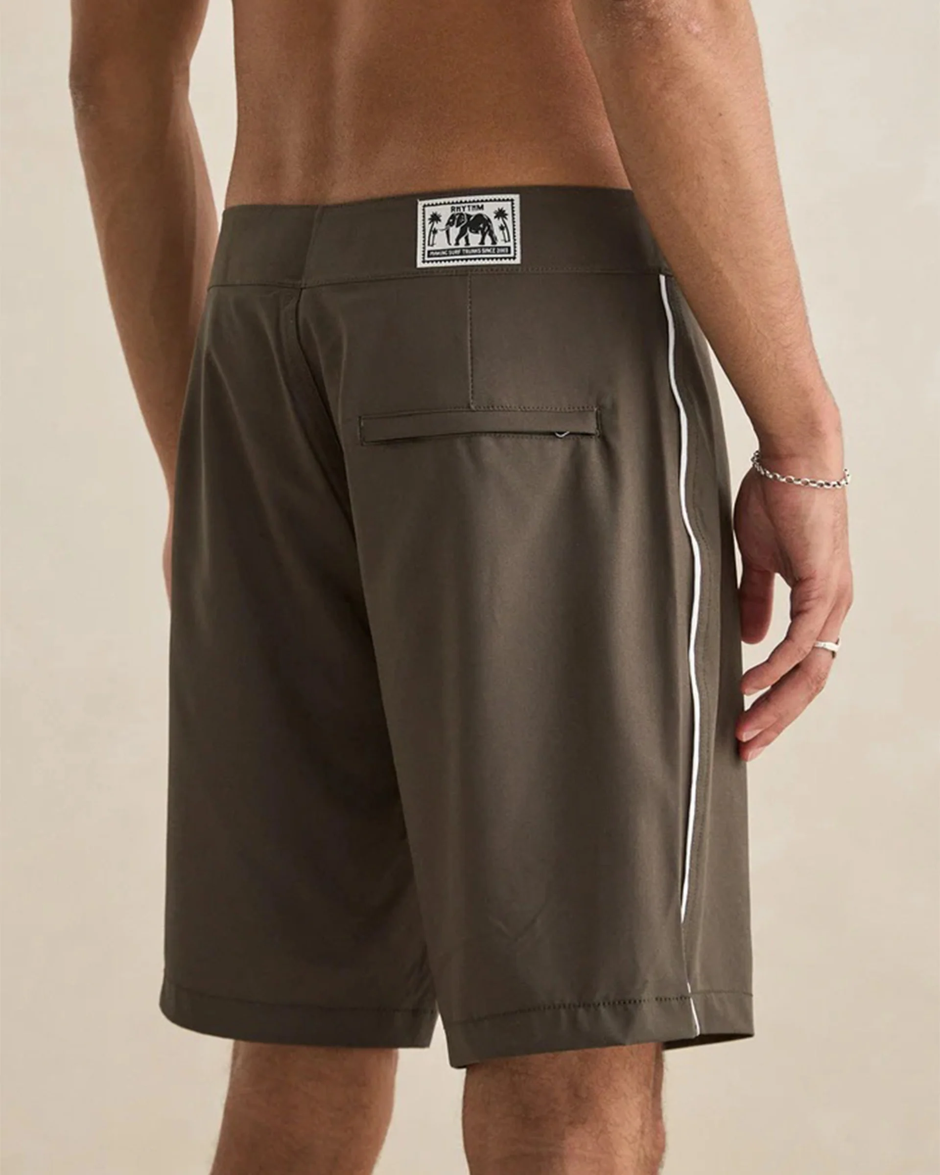 Essential Trunk - Olive - Image 5