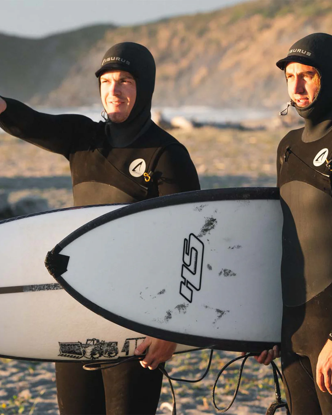 Evade 4.3 Hooded Chest Zip Winter Wetsuit - Image 4