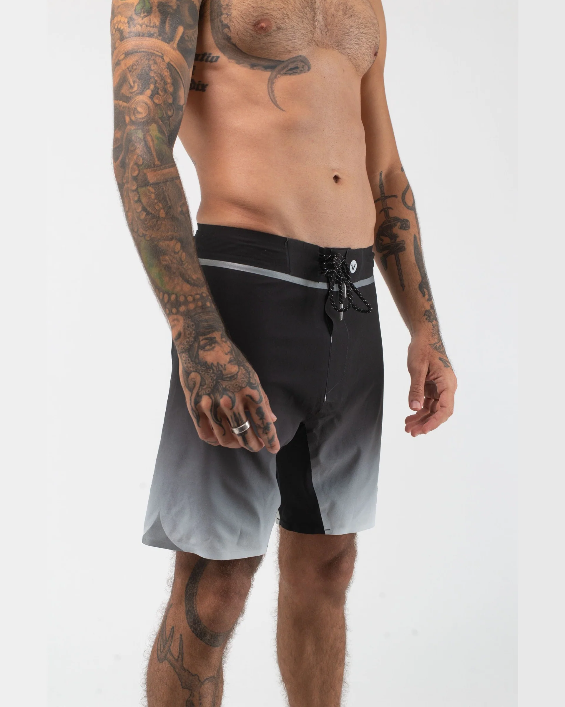 Fade to Dark Titanium Boardshort - Black/White - Image 4