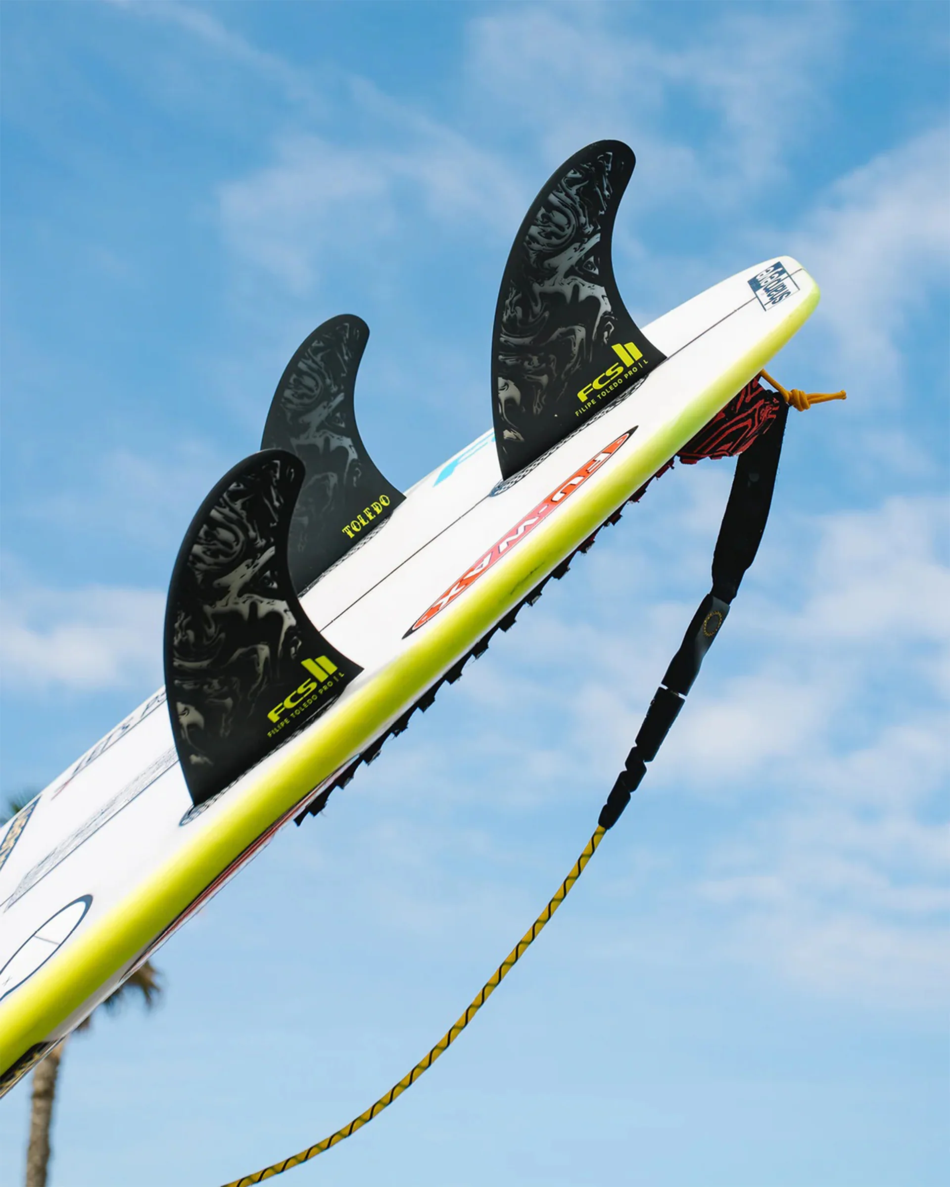 FCS II Filipe Toledo PG Pro Tri Fin Set - Black/Acid - Image 4
