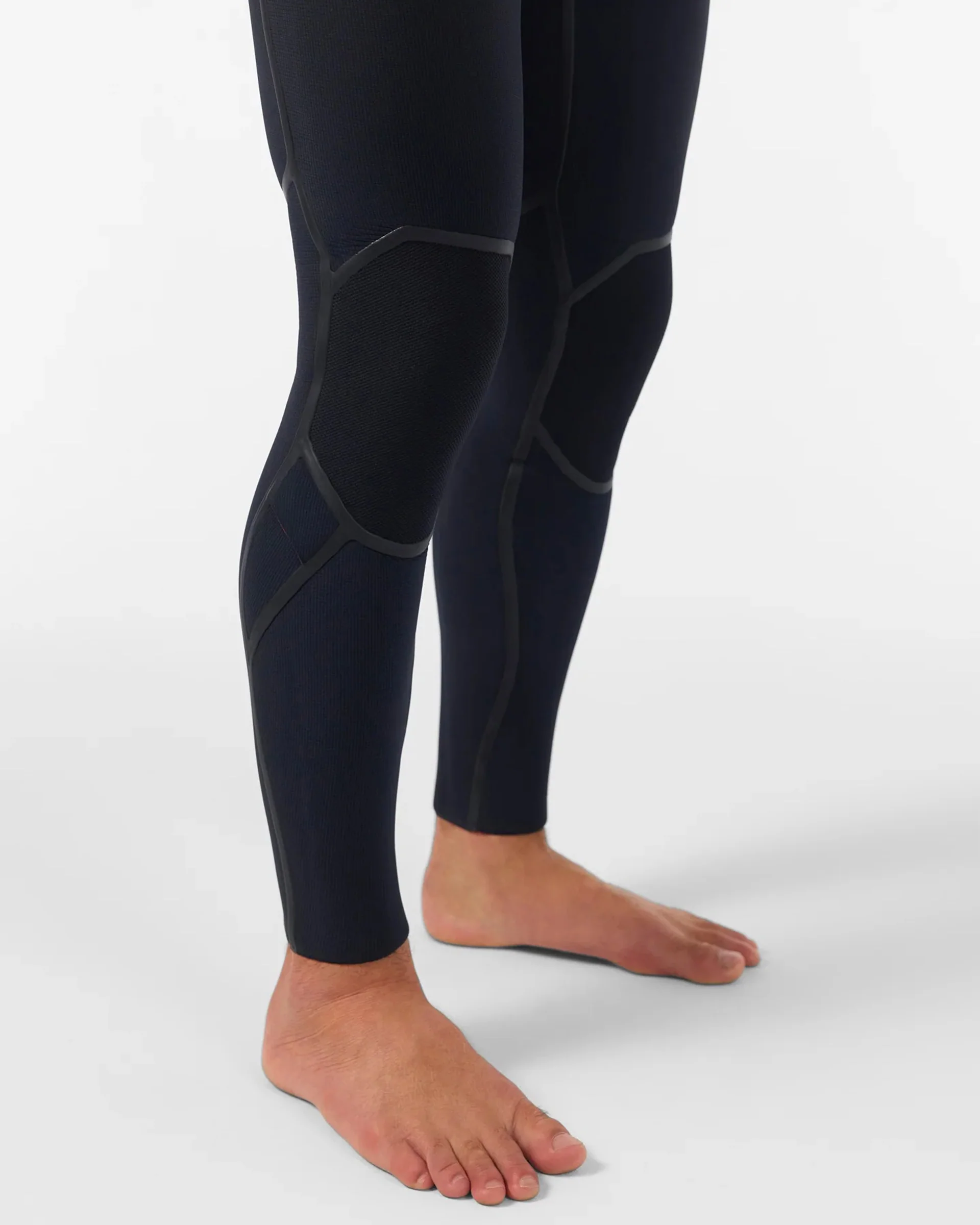 Hyperfreak Fire 4/3mm+ Chest Zip Full Wetsuit - Black/Black - Image 10