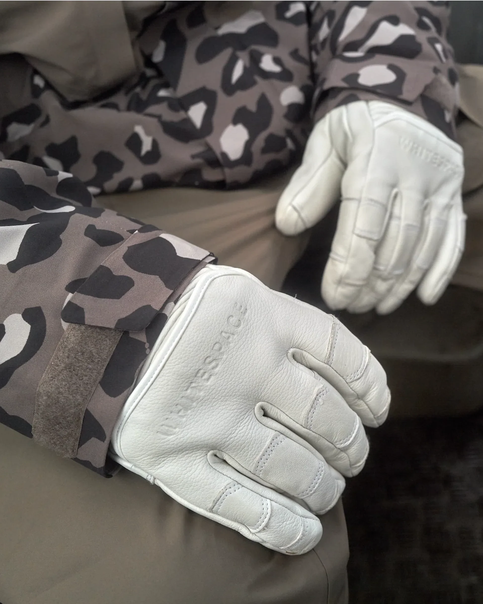 Leather Riding Gloves - Bone - Image 3
