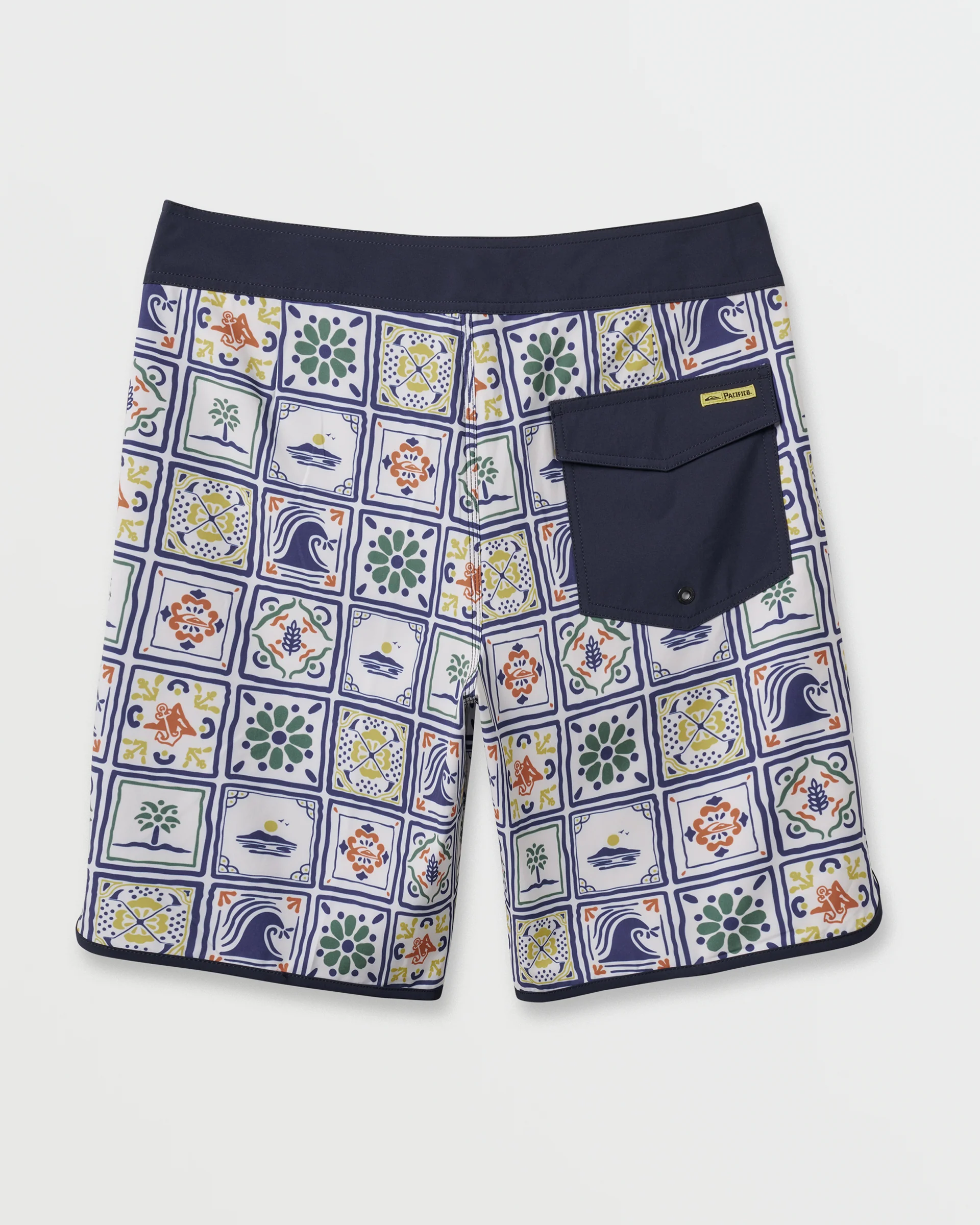 Pacifico Scallop 19" Boardshorts - White - Image 2