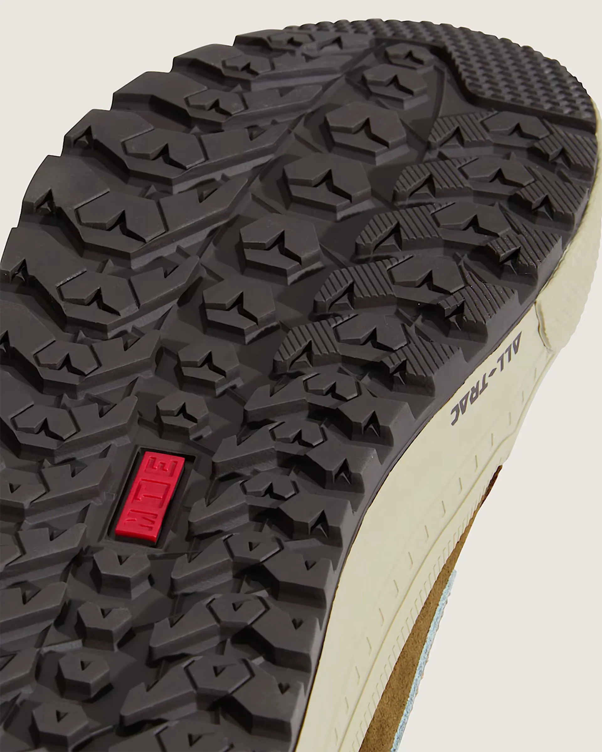 Sk8-Hi Waterproof Insulated Shoe - Brown/Pink - Image 5