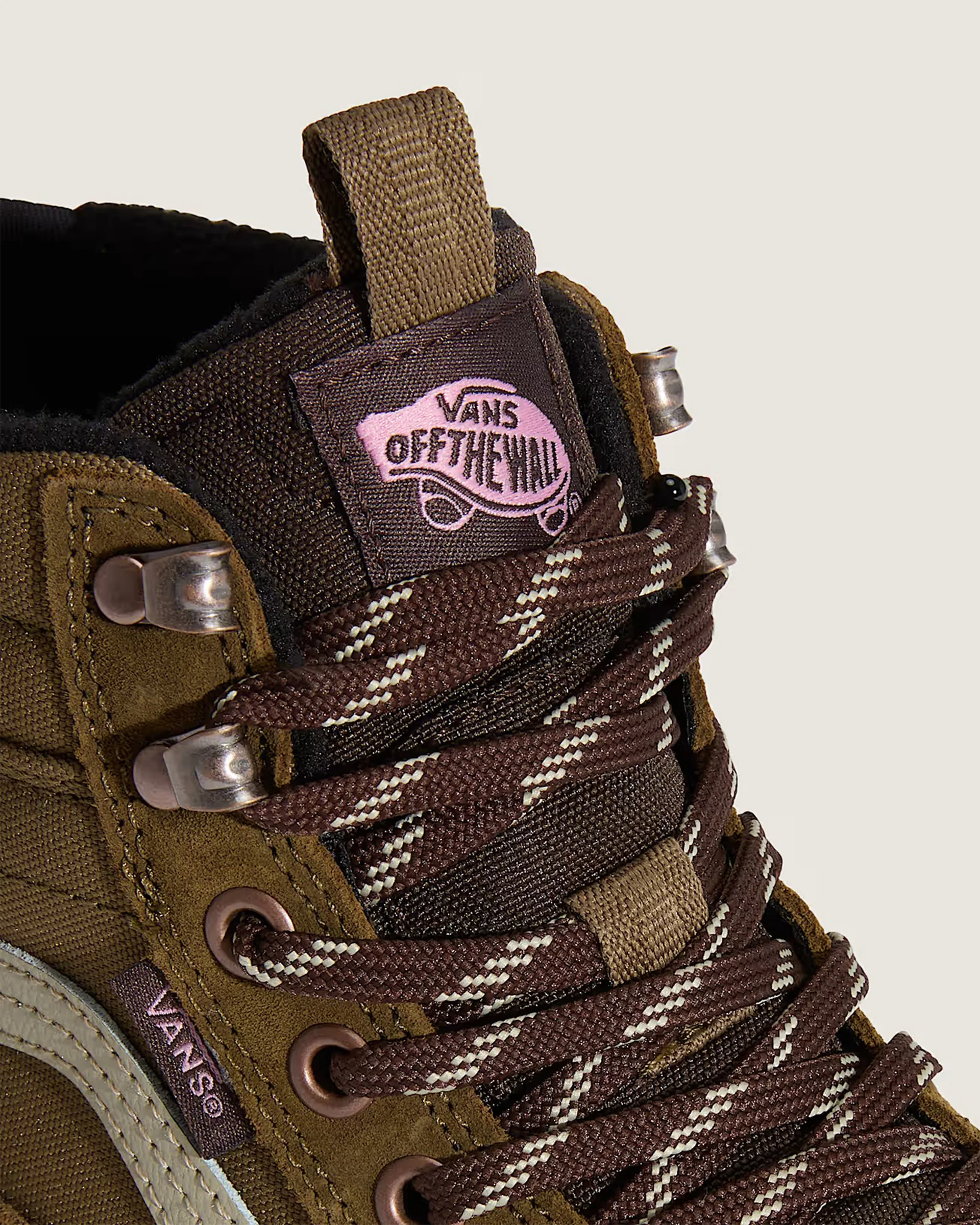 Sk8-Hi Waterproof Insulated Shoe - Brown/Pink - Image 6