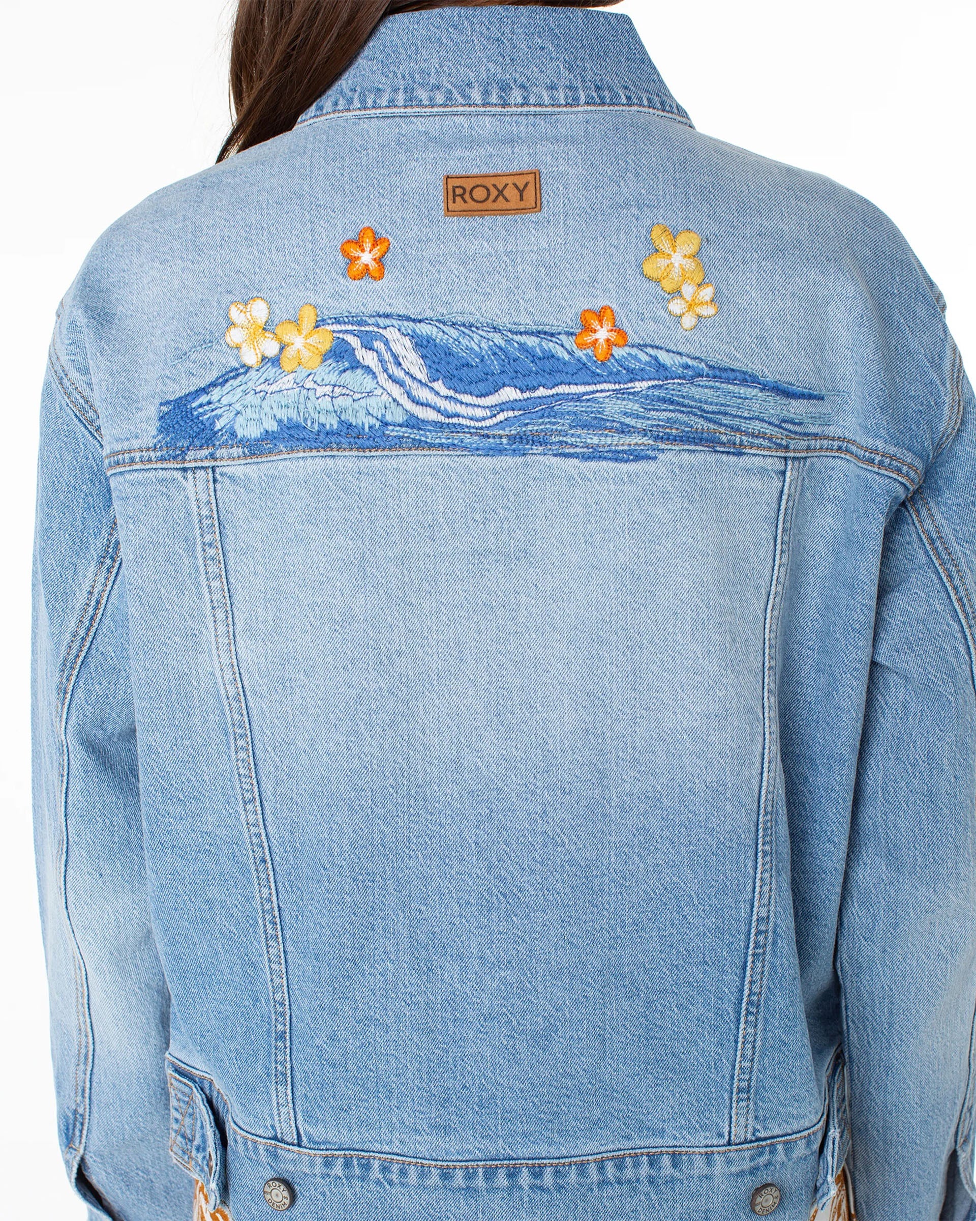 Women's Big Wave Embroidery Jacket - Fin-Tastic Embroidery - Image 5