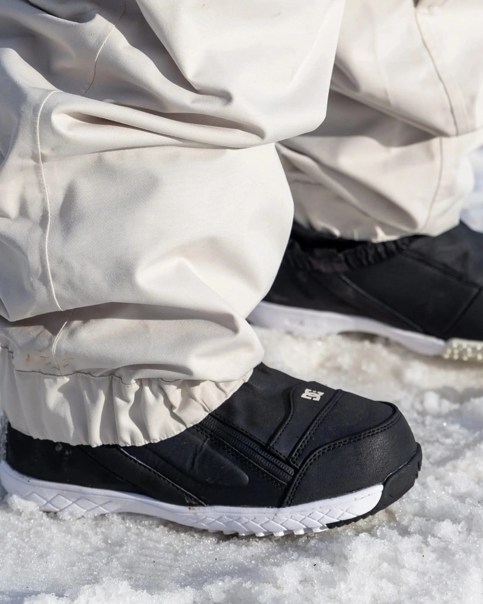 Women's Outline Shell Snow Pants - Limestone - Image 6